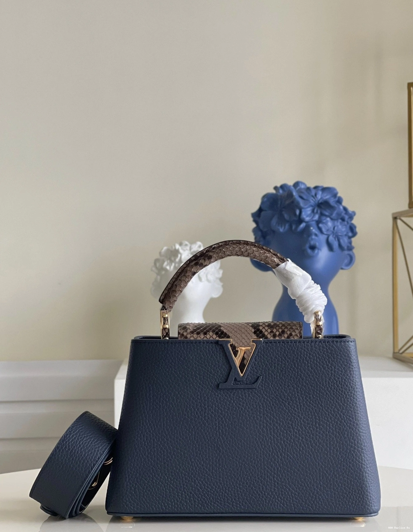 AAA Pruses Bags LOUIS CAPUCINES VUITTON BB 0822